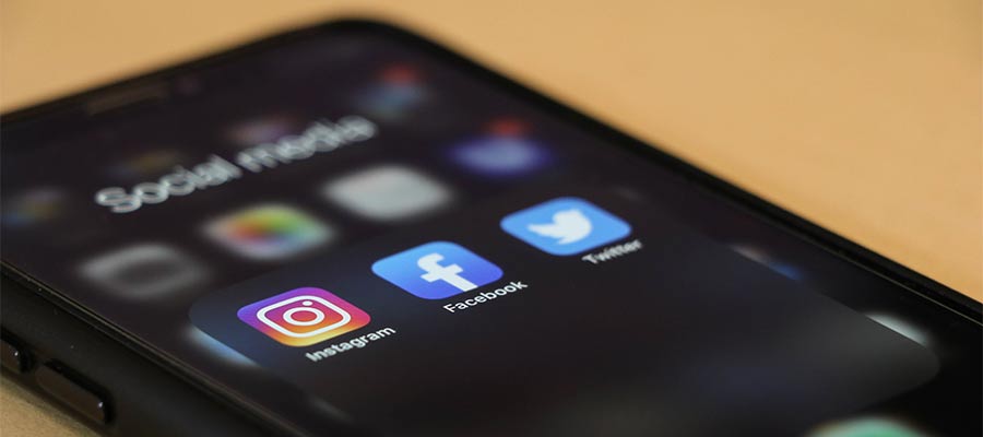 Remove the clutter from your social media feeds.