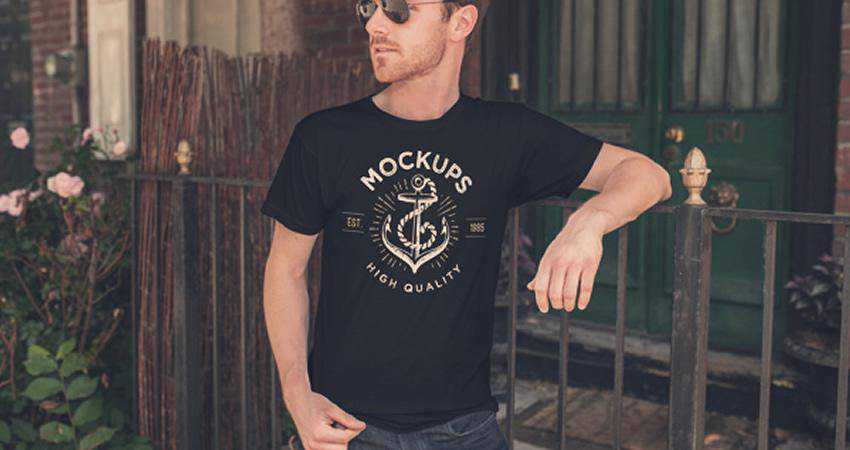 Free Men's T-Shirt MockUp Photoshop PSD