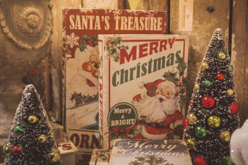 50 Beautiful High-Resolution Christmas Wallpapers for Your Desktop